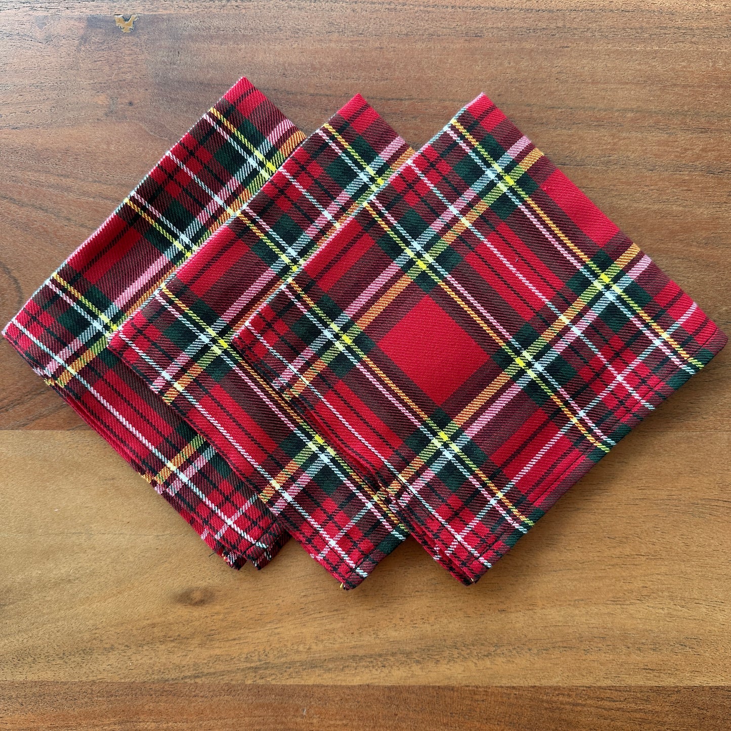 TAFELKLEED RODE KERST RUIT