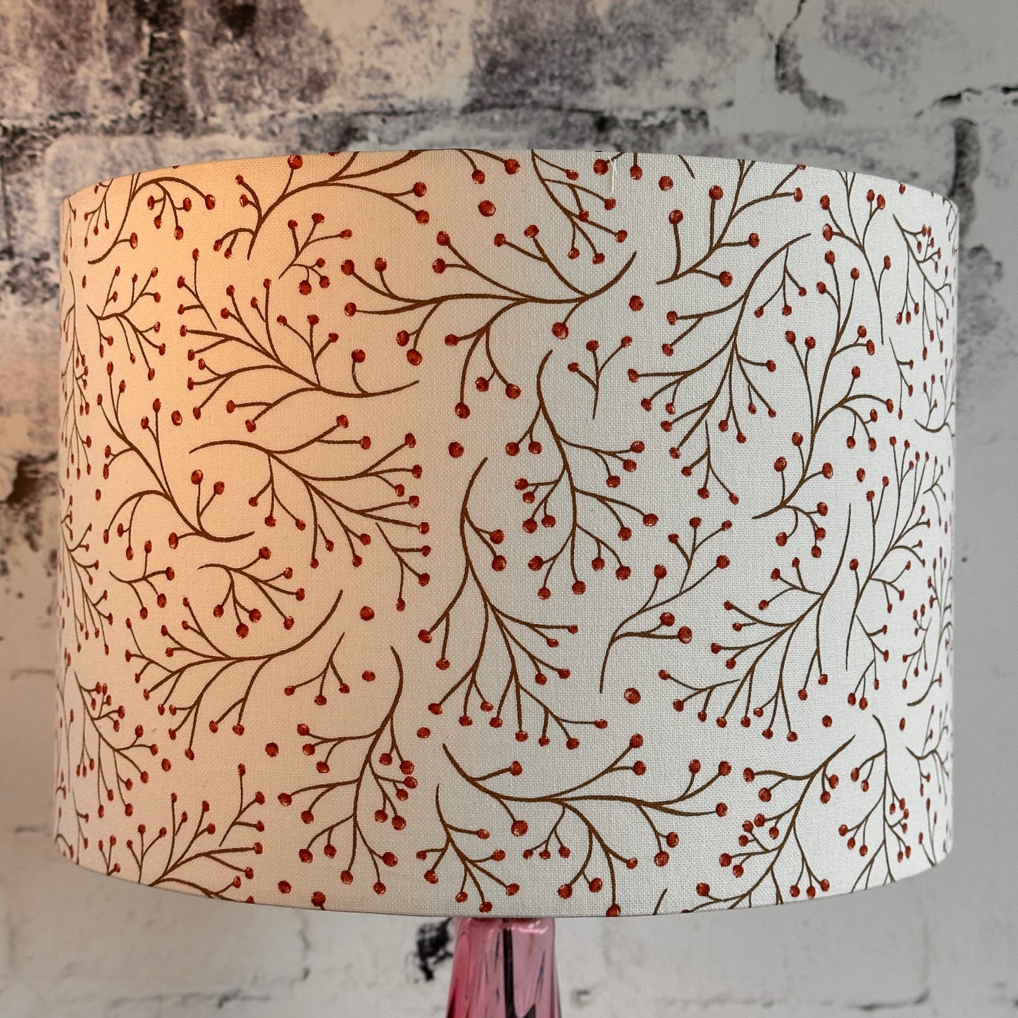 NIEUW!!!  LAMPENKAP TAKJE MET RODE BESJES