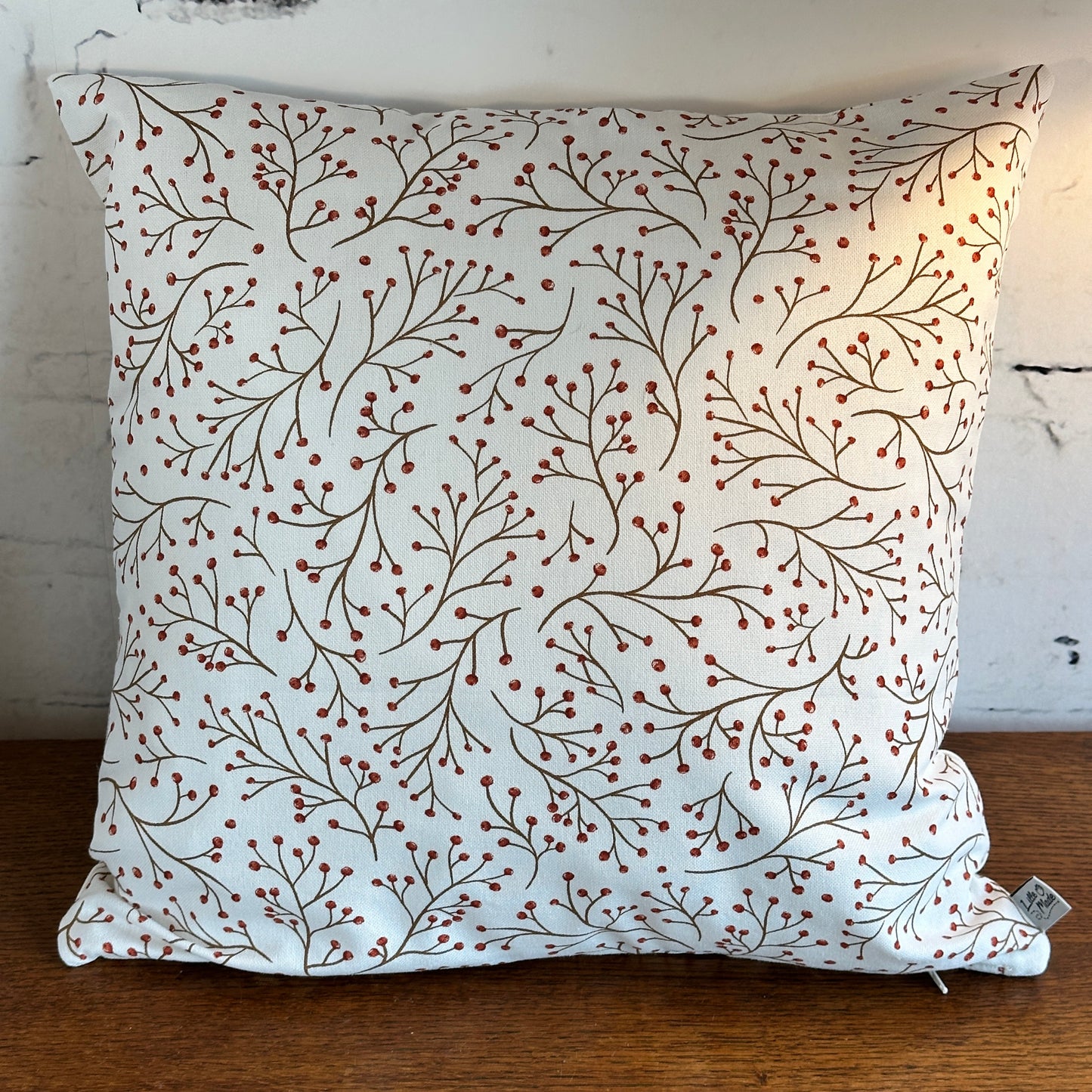 NIEUW!!!  LAMPENKAP TAKJE MET RODE BESJES