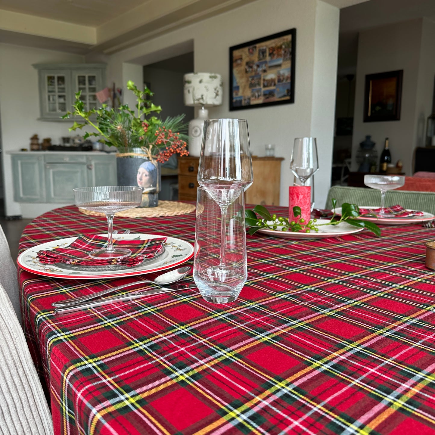 TAFELKLEED RODE KERST RUIT