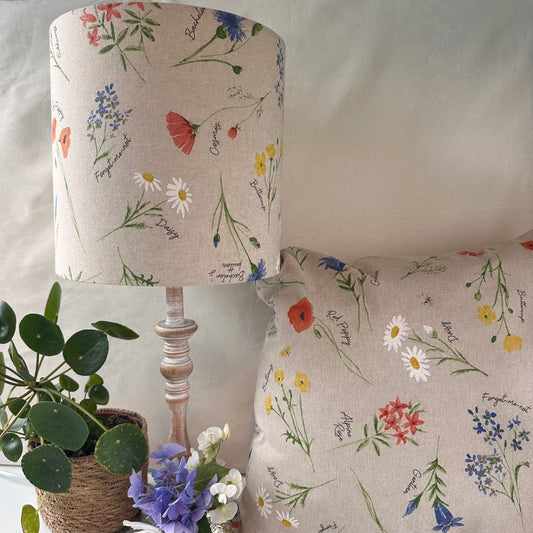 LAMPENKAP ALPEN WEIDE BLOEMEN