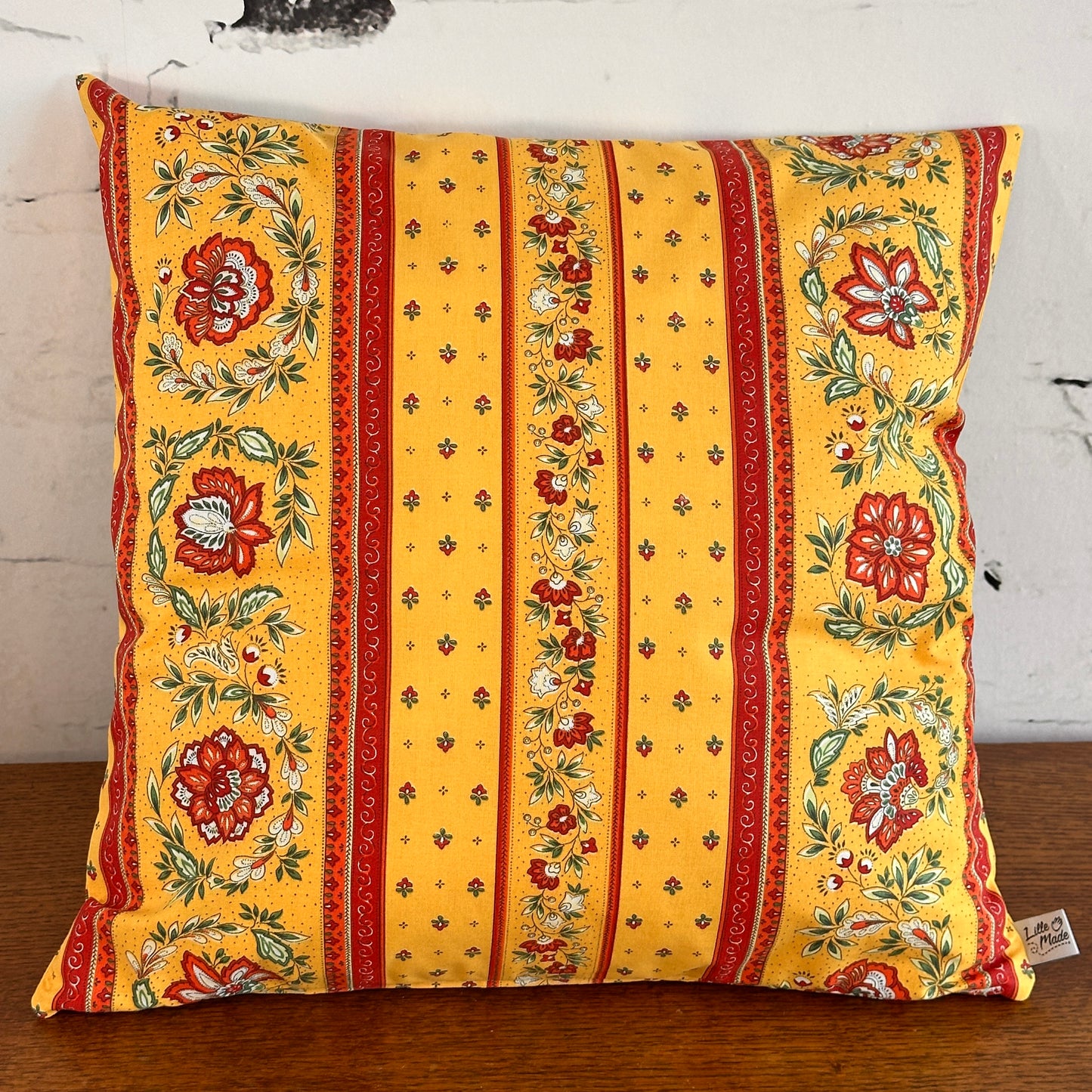 NIEUW!!! KUSSEN PROVENCE OKERGEEL