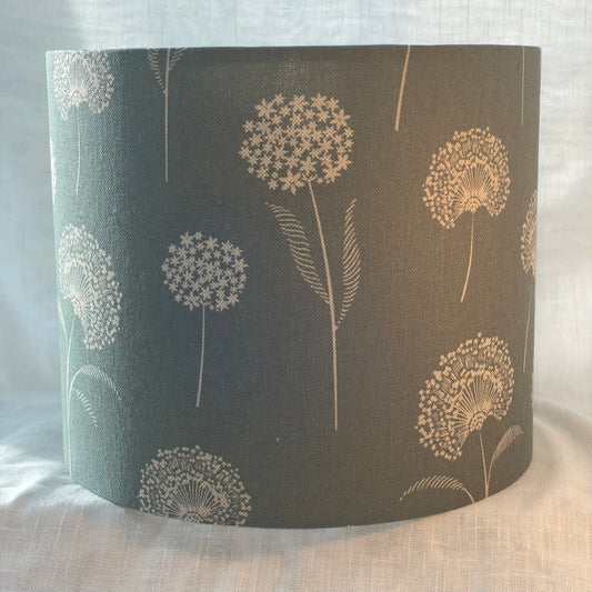 LAMPENKAP PAARDENBLOEMEN GRIJS GROEN